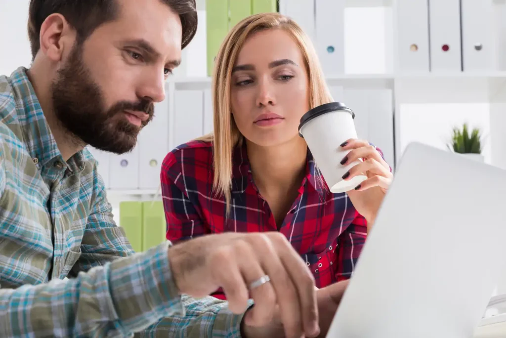 Tarif de rédaction SEO : combien coûte un rédacteur web en 2025