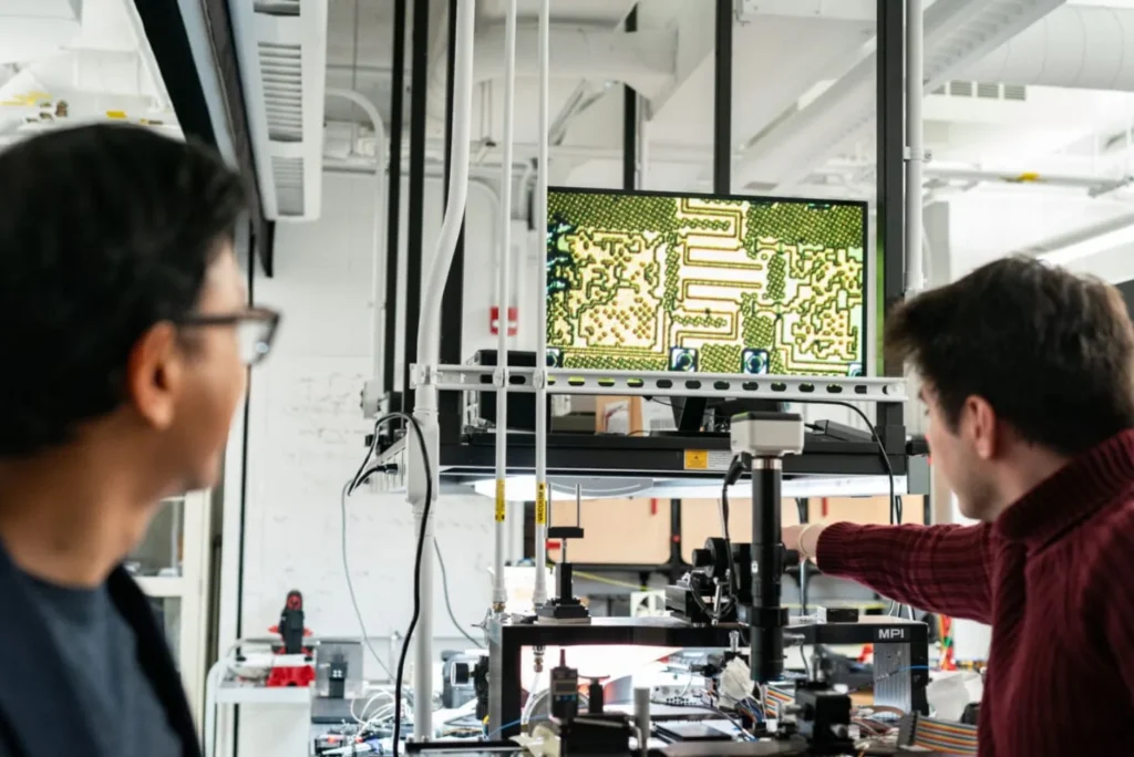 Une IA conçoit des circuits radiofréquences ultra-performants que même les ingénieurs ne comprennent pas