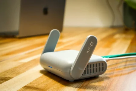 Les meilleurs répéteurs Wi-Fi pour étendre votre couverture réseau à la maison