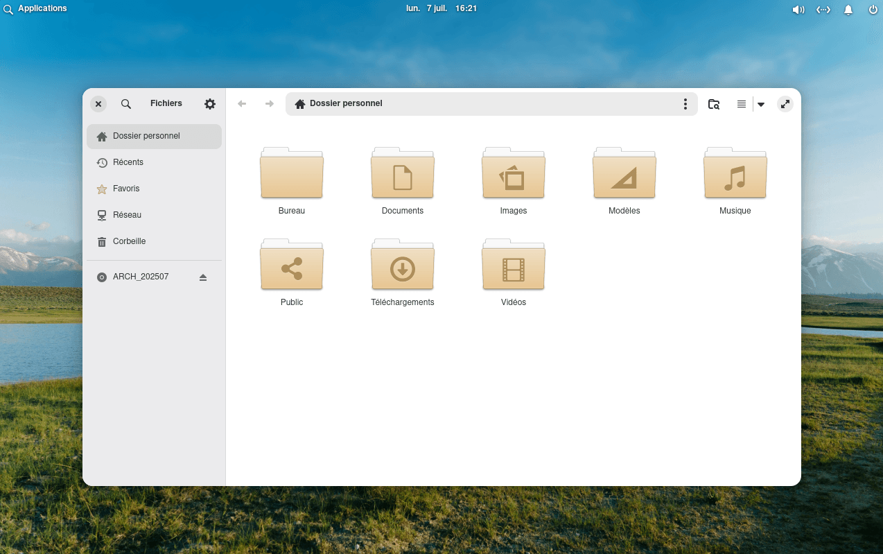 Pantheon : l’environnement Linux élégant inspiré de macOS