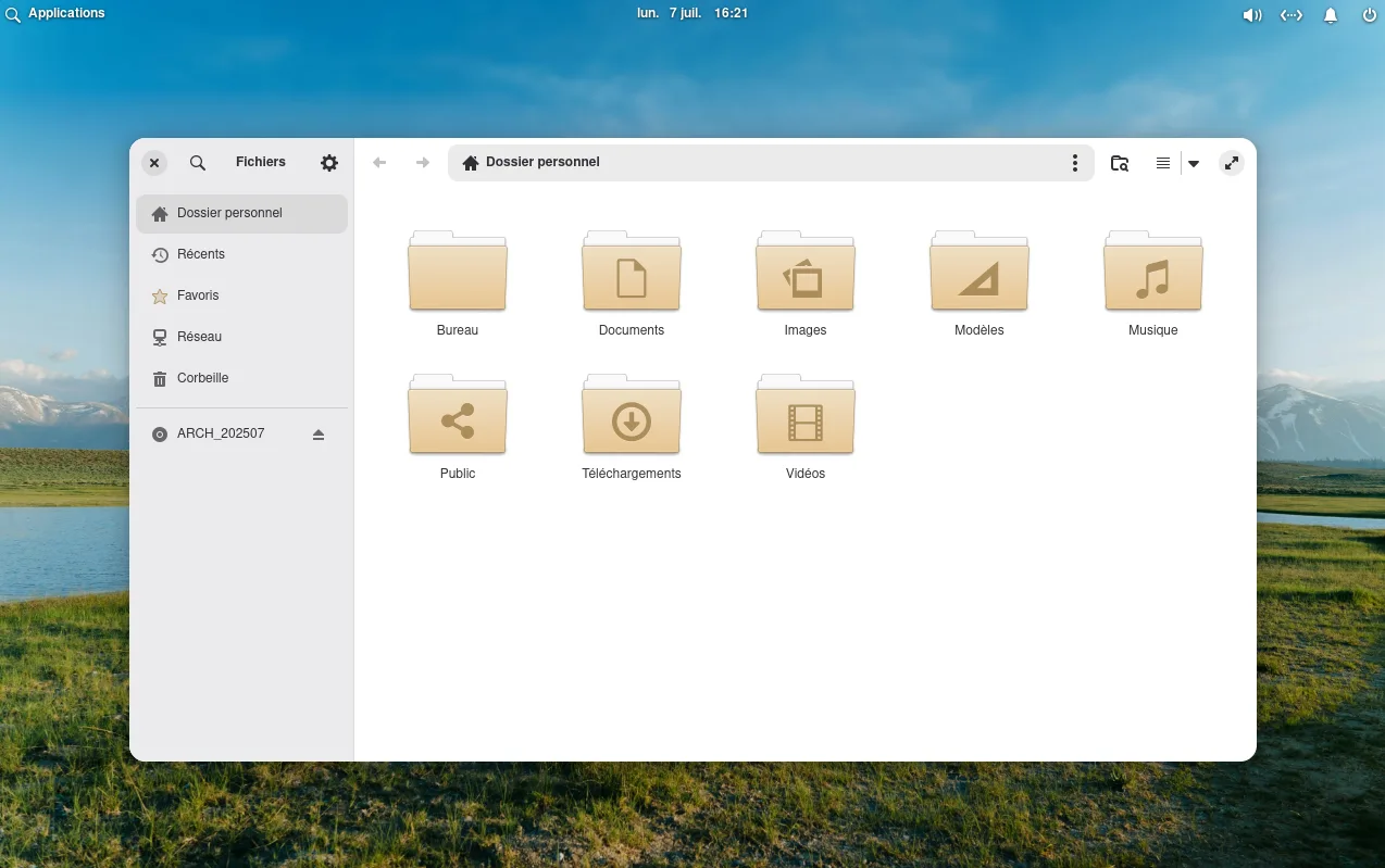 Pantheon : l’environnement Linux élégant inspiré de macOS
