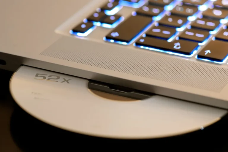 Comment lire un DVD ou un Blu-ray sur PC sans lecteur CD ?