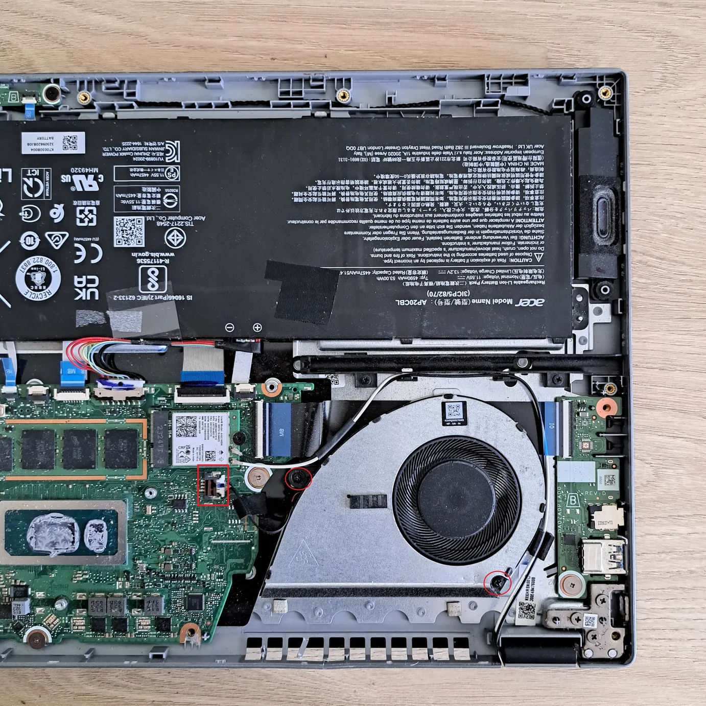 Localiser et retirer le ventilateur du PC portable