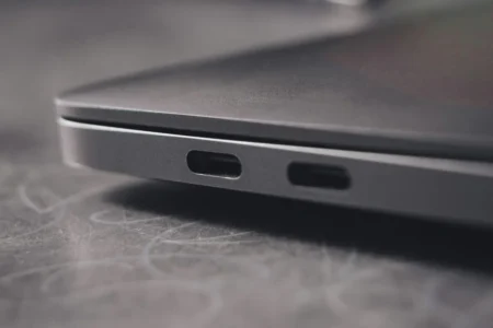 Les PC portables adoptent le chargeur USB-C en France