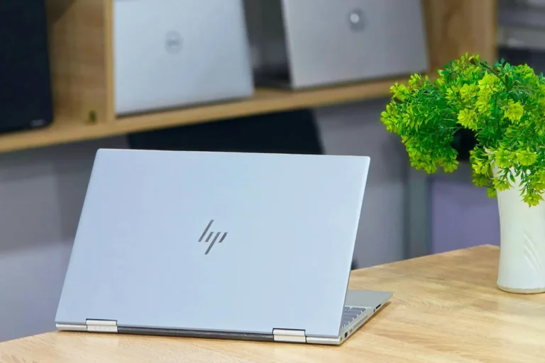 ¿Cómo puedo comprobar el estado de la batería de un portátil con Windows?