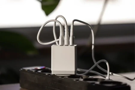 ¿Tu PC se niega a cargarse? Este cable USB-C podría ser el culpable